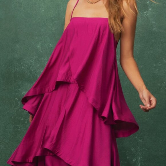 Elliatt Dresses & Skirts - NWT ELLIATT WREN MAXI DRESS Hot Pink Size S MSTP 298